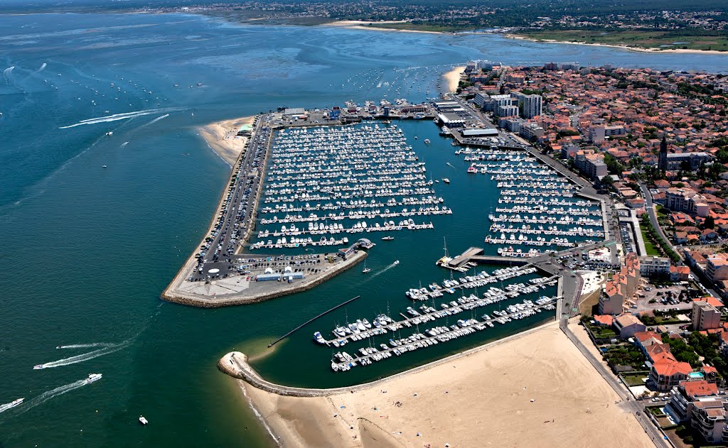 ARCACHON by Patrick Miramont