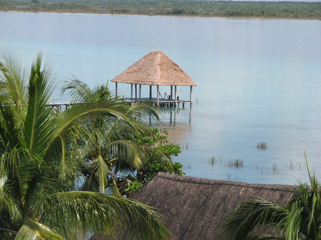 Laguna de Bacalar Q. Roo by Nestor Solis