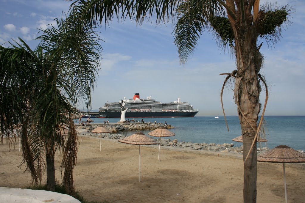 Kusadasi Hafen by Hobel1