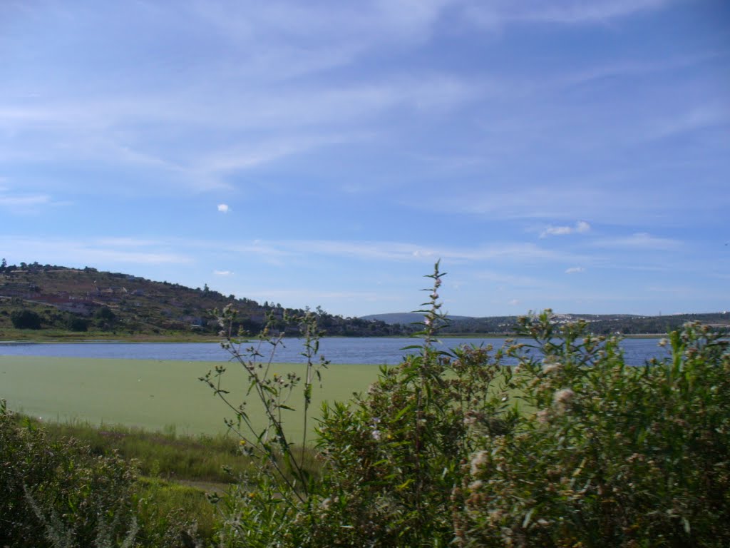 Huehuetoca lake by Travel