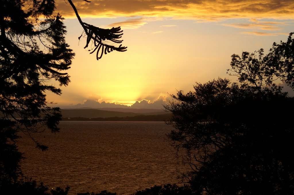 An evening in Wemyss Bay by Loulawhite