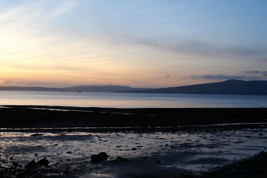 Largs sunset by Loulawhite