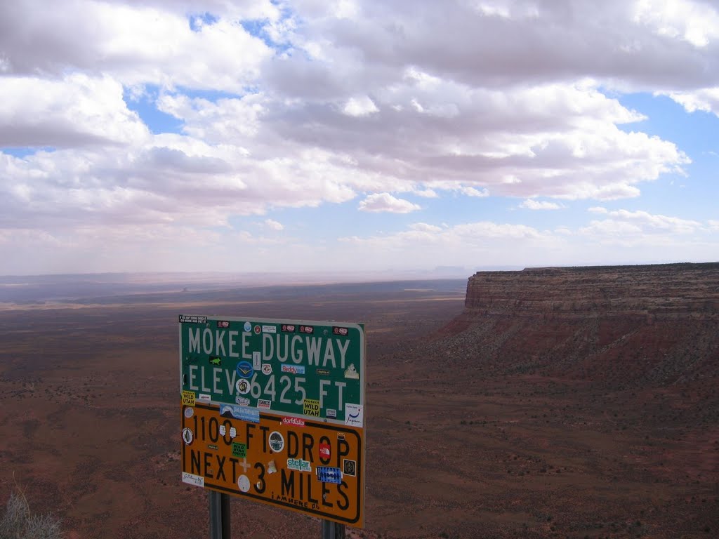 Mokee Dugway by pushkin de kat