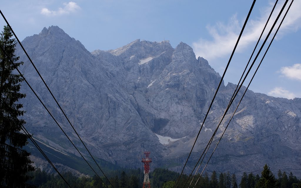 Zugspitze 2962 m. by Hans J.S.C. Jongstra