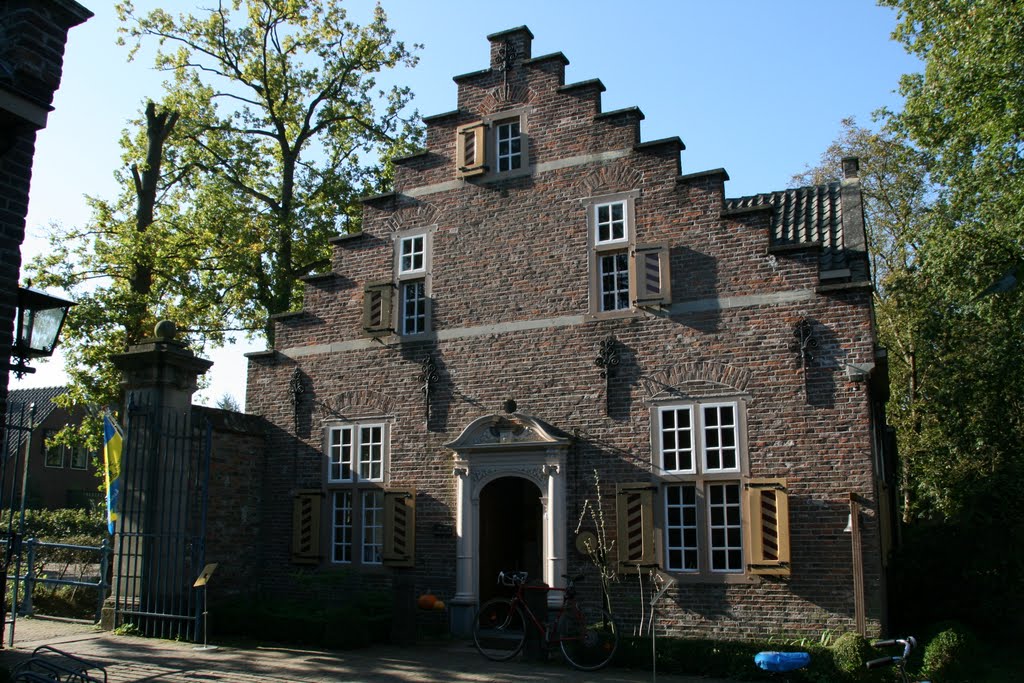 Oostgevel Poortgebouw Kasteel Sypesteyn, Wijdemeren. by Carl030nl