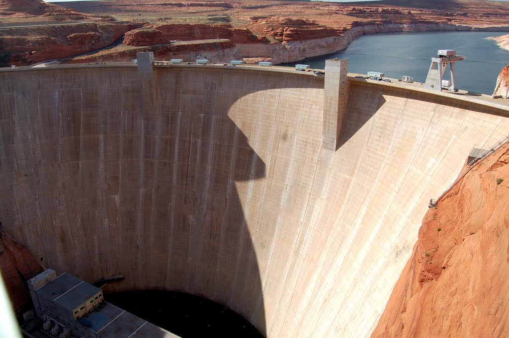 Glen Canyon Dam by Marcello Pennacchio