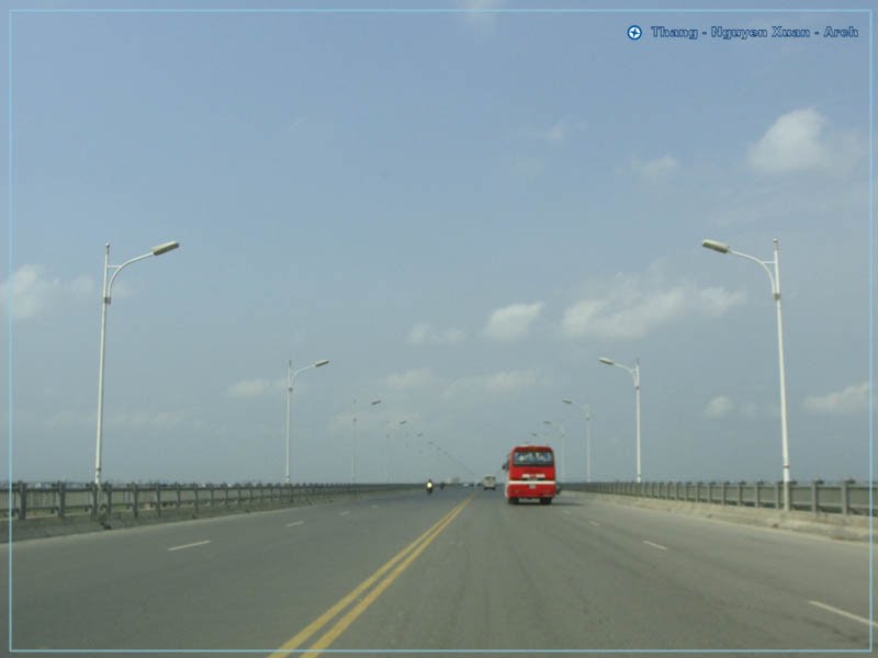 Vĩnh Tuy Bridge by Vietnam - Spratlys