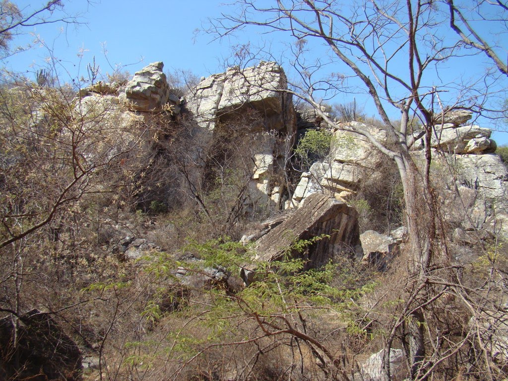 Pedras que desmoronaram no Vale das Pedras - Ibipeba - BA by MMAlencar