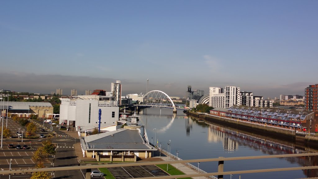 Over River Clyde, Glasgow by yvr101