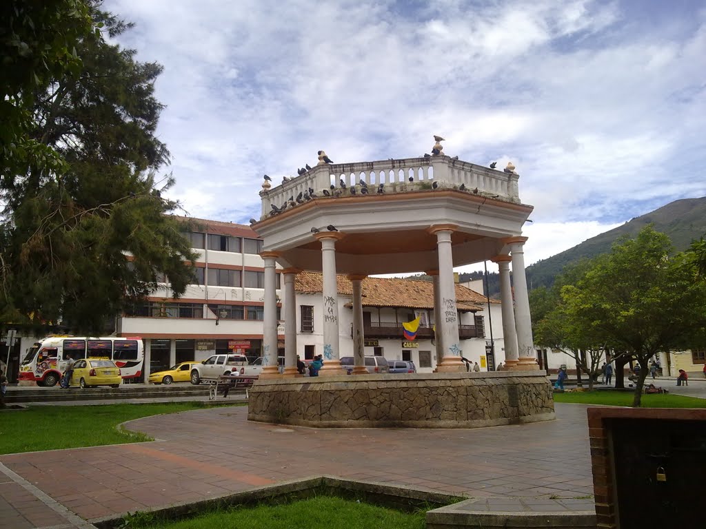 Parque de pamplona by Oscar Plazas P.