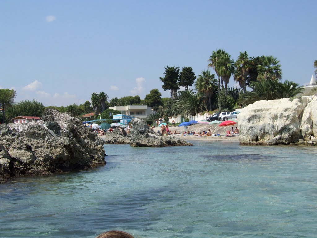 Fontane Bianche Beach Syracuse Italy - Creative Commons by gnuckx by gnuckx