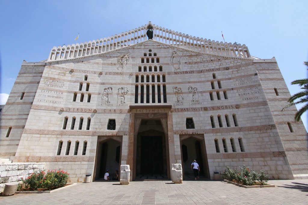 Nazareth, Church of the Annunciation by Reinhard Siegmund