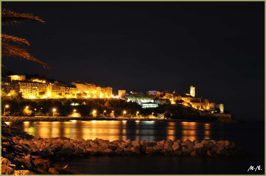 Bastia sa vieille ville et la citadelle by Nicolas Martini