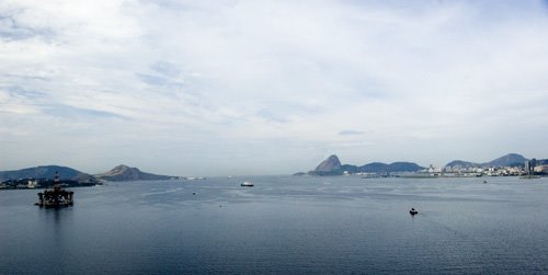 Vista para a entrada da Baía da Guanabara by Zedu