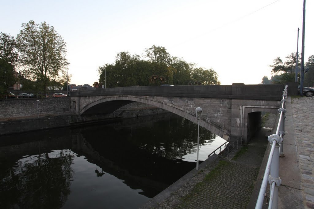 Namur, Sambre by www.binnenvaartinbeeld.com