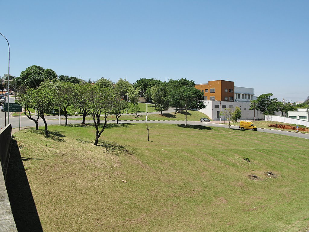 Valinhos, SP - outubro/2010 by Eduardo Dantas