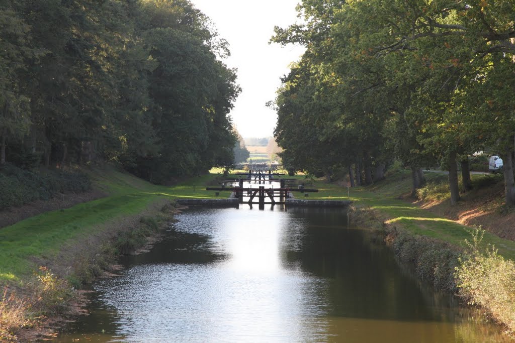 Canal de Ill et Rance by www.binnenvaartinbeeld.com