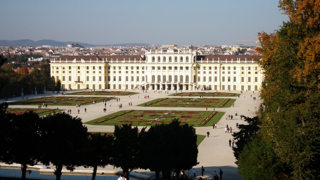 Schönbrunn, Wien, Austria by norbi87