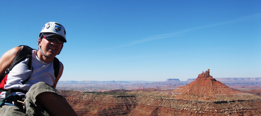 Summit of South Sixshooter with North Sixshooter in view by gsaxx