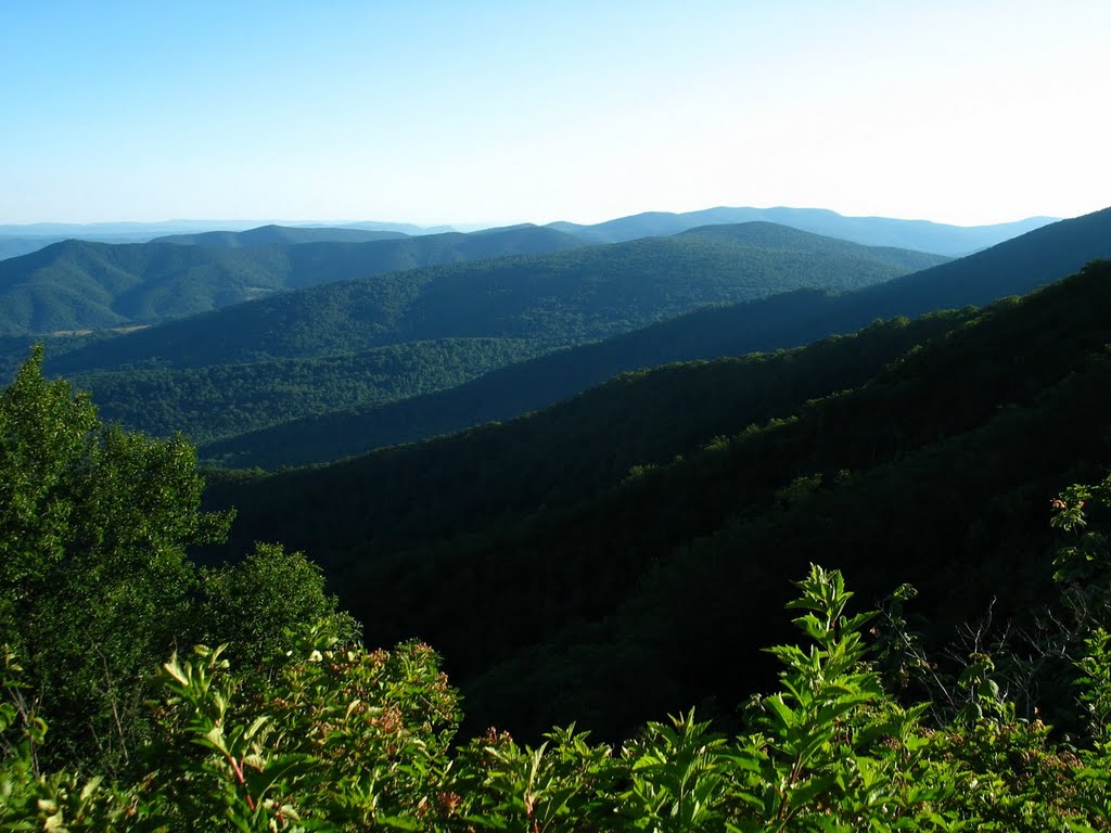 View from AT below Jewell Hollow Overlook by rootboy