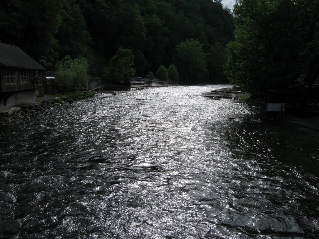 Nantahala River at the NOC by rootboy