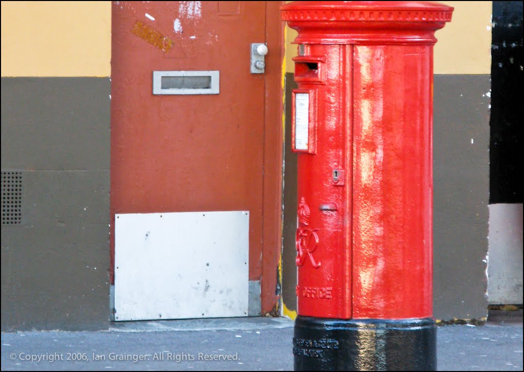 Pillar Box by Ian Grainger