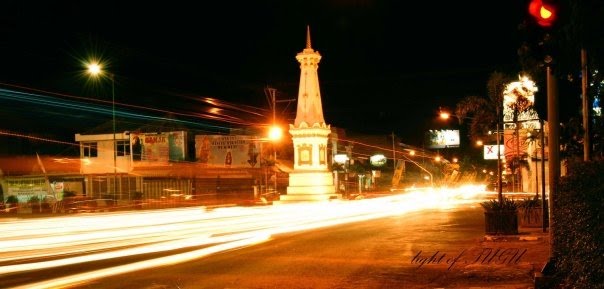 Yang lain dari tugu by jordanatalie