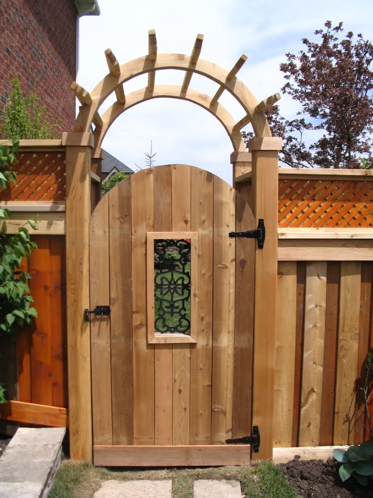 Cedar gate by BP Landscaping by bpland