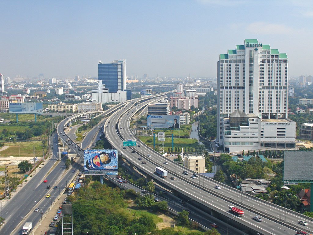 Rama9 Road by prammy