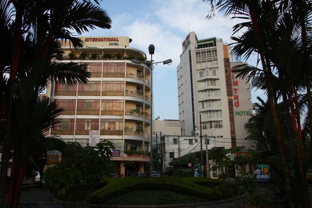 Buildings by Ngọc Viên Nguyễn