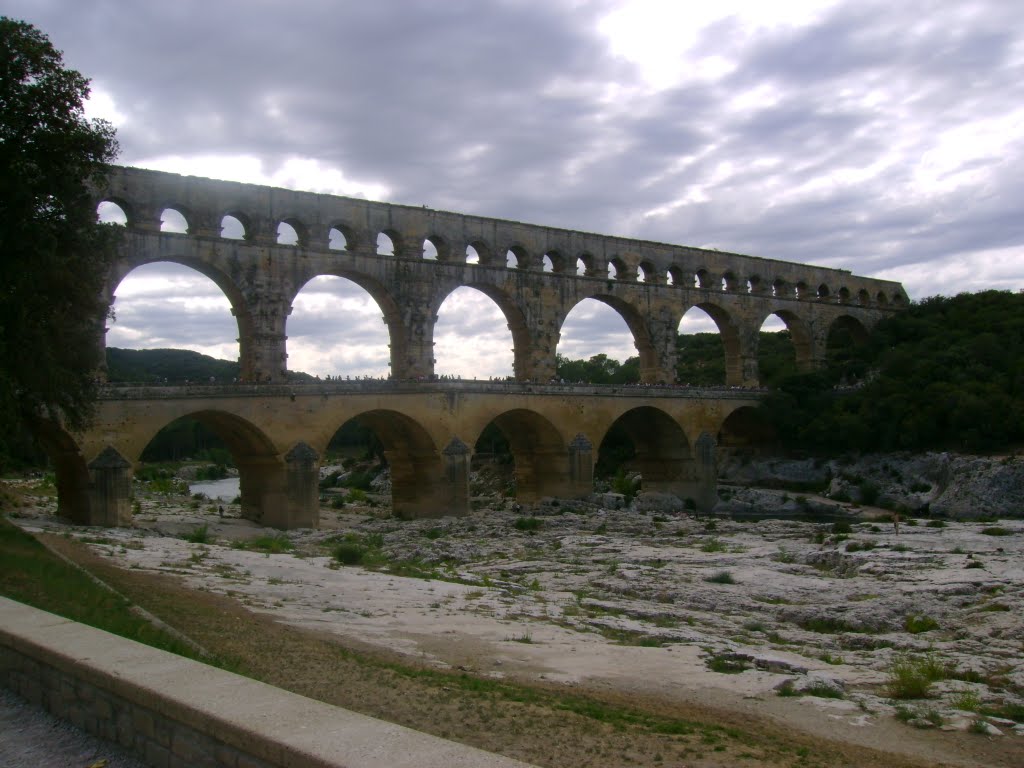 Le pont du gard by didier aussel