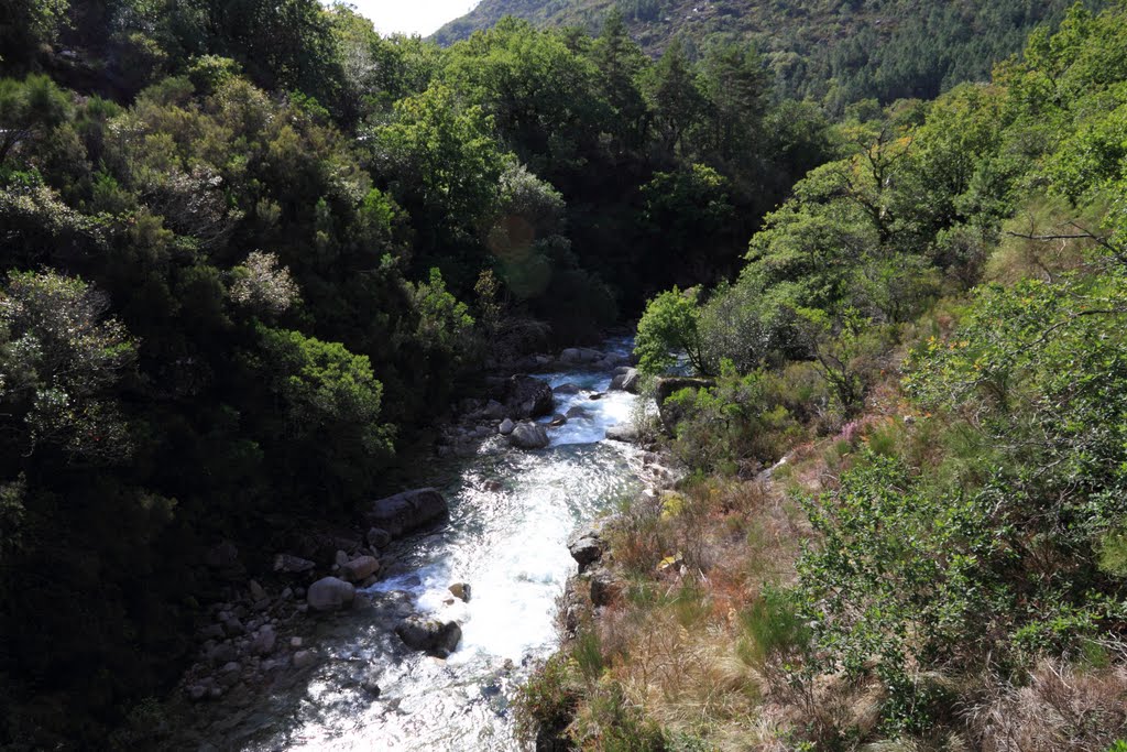 Serra do Gerês by silrui