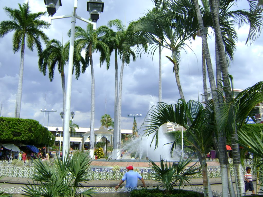 Parque Tapachula, Chiapas by Luis M. Victorio