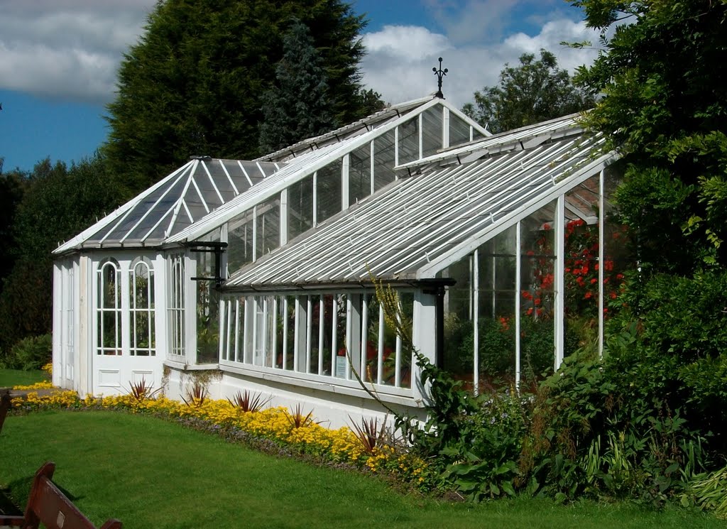 Worden Hall Greenhouse by andy pullin