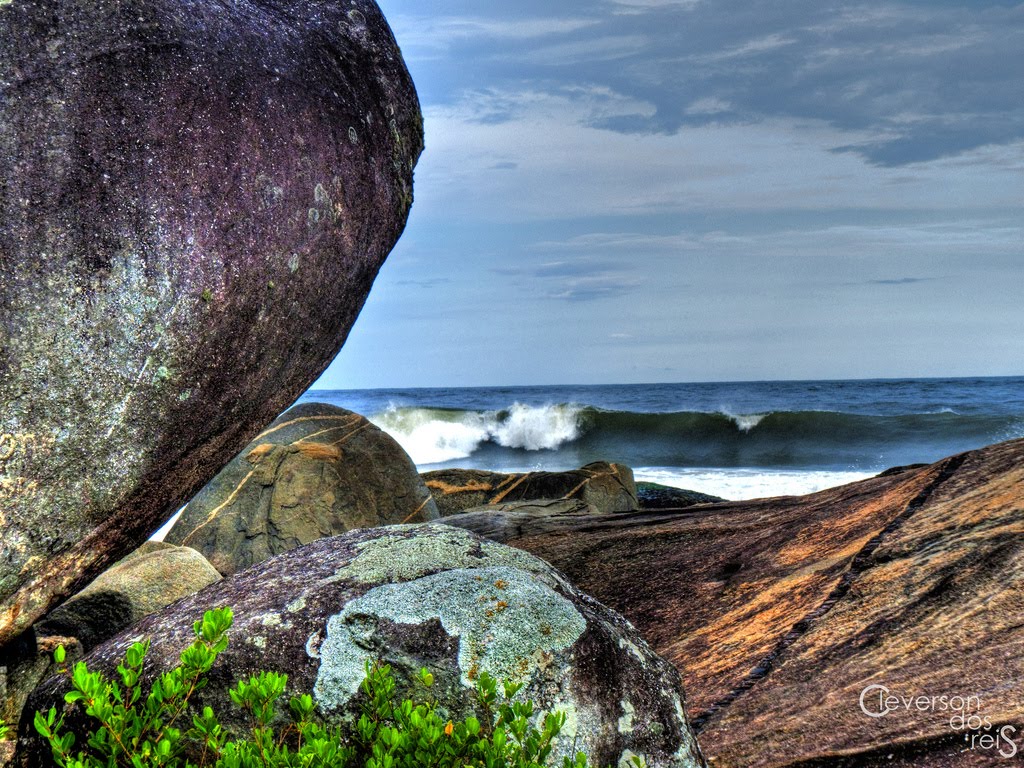 Praia Brava, Guaratuba, PR, Brasil by Cleverson dos Reis