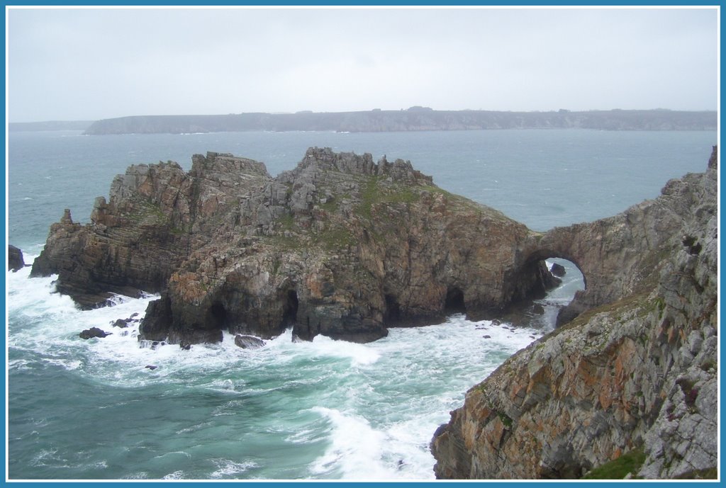 Le Fort de Dinan (Cap de la Chèvre) by fredh2o