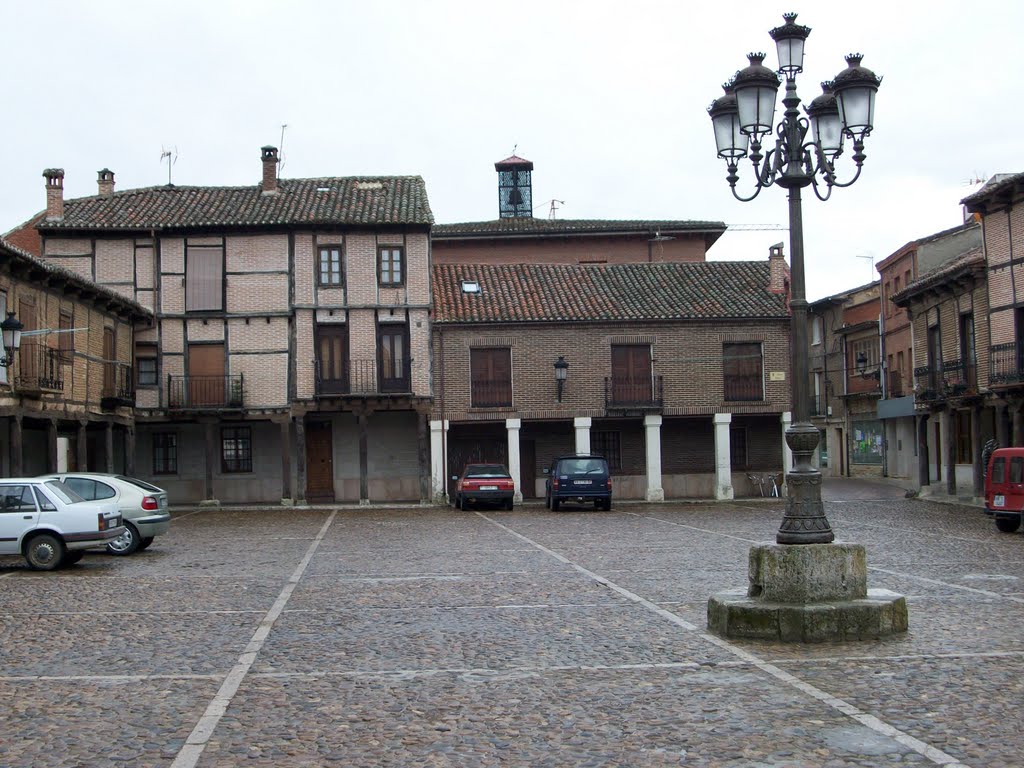 Plaza Vieja, Saldaña, Palencia by Chufito