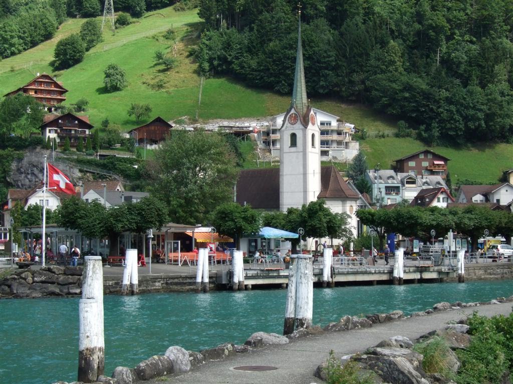 Flüelen UR - Flueelen - Lake of the Four Cantons - Urnersee by Angelabinu