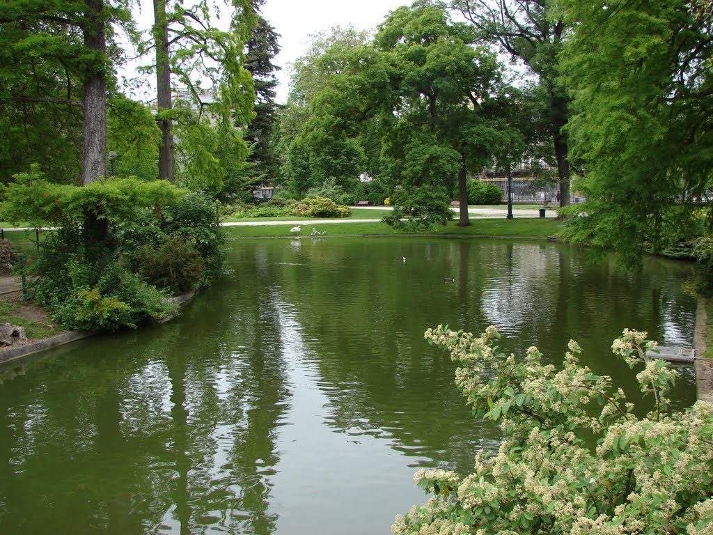 Jardin Public, Bordeaux, Aquitaine, France by M.Strīķis