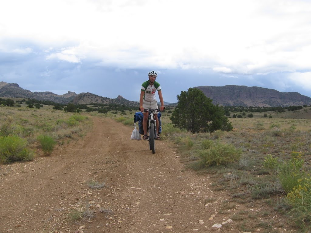 Again, just before Del Norte, CO ... just to show we both have trash with us. Sometimes, we would carry our trash the entire day which means not only do we have to carry the food great distances and up and down mountains and hills but also our trash ... Florian Weber More info http://www.ukFu.eu by YouGuysAreAmazing