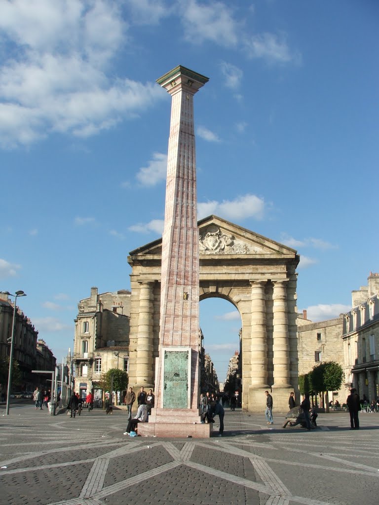 Place de la Victoirie by Familie Pustylnik