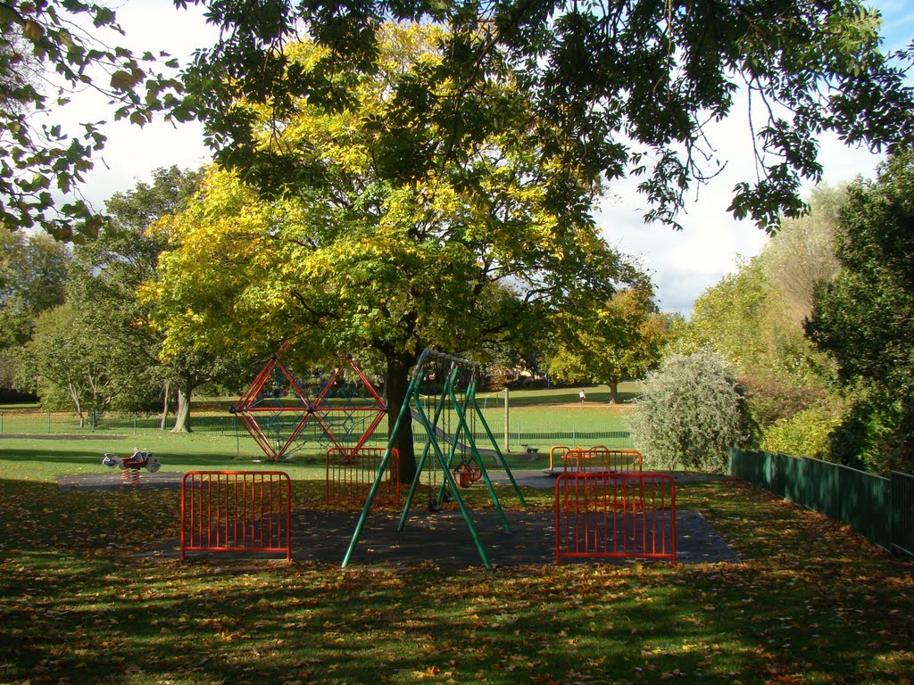 Playground in autumn 1, Concord Park, Shiregreen, Sheffield S5 by sixxsix