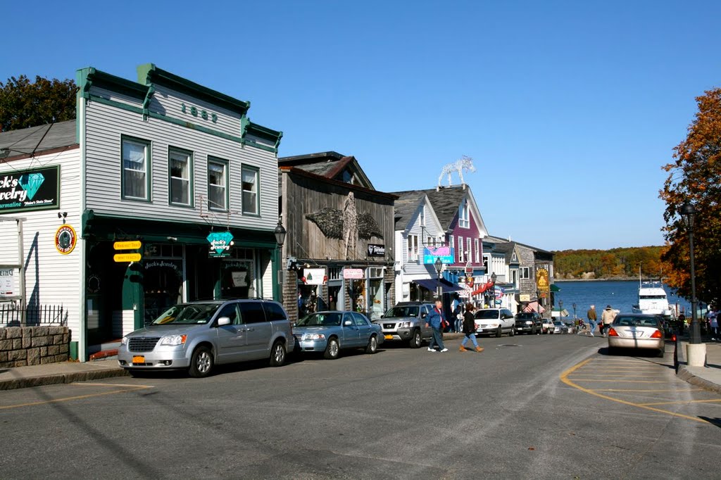 Bar Harbor street by commtom