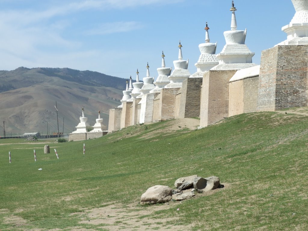 Stupas of Erdene Zuu Monastery by Chouden Boy