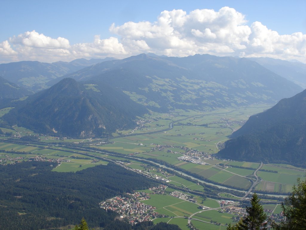 Astenau - View to Zillertal by Daniel Eberharter