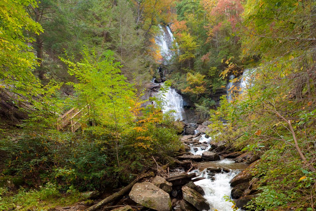 Autumn in Anna Ruby Falls by anonymouse1