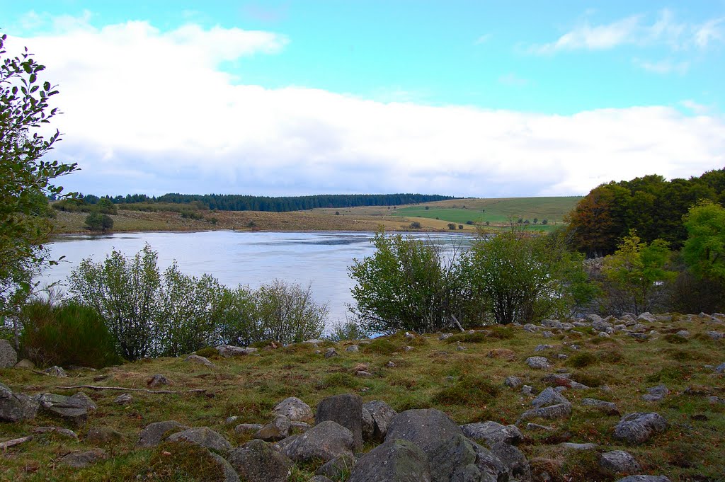 Lac de Sauvages by Les Argonautes