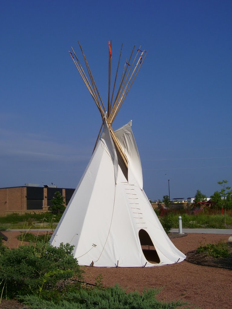 Tipi disiplay at National Parks Service office, Omaha by Prion