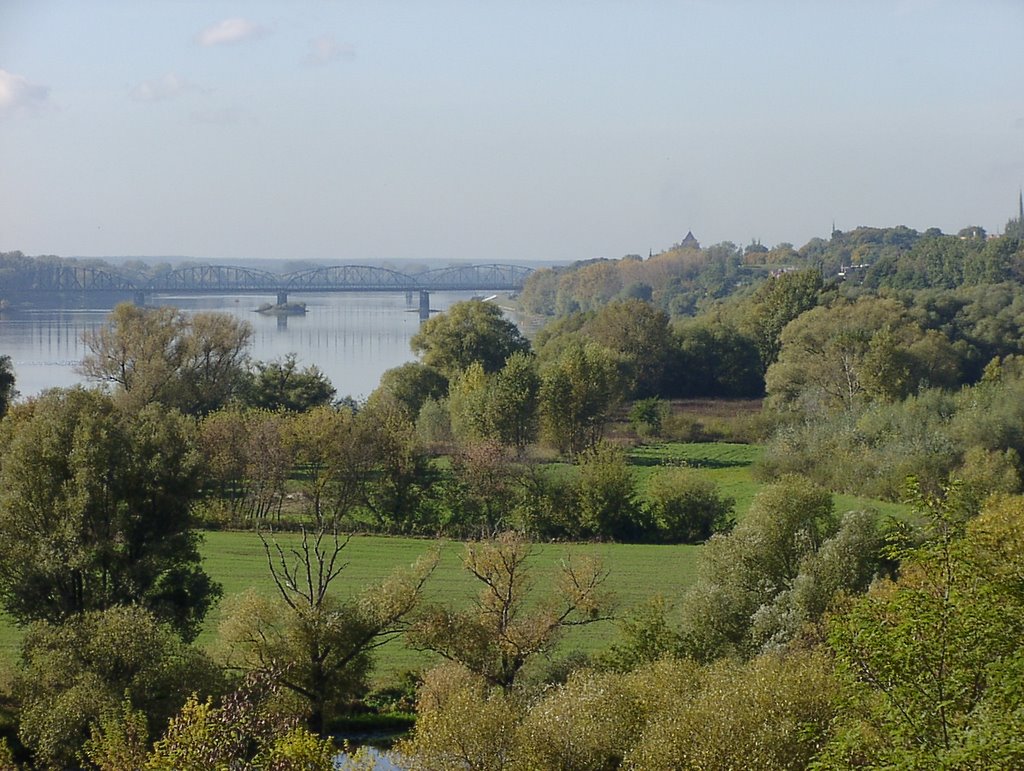 Widok ze skarpy na Toruń by Nowan