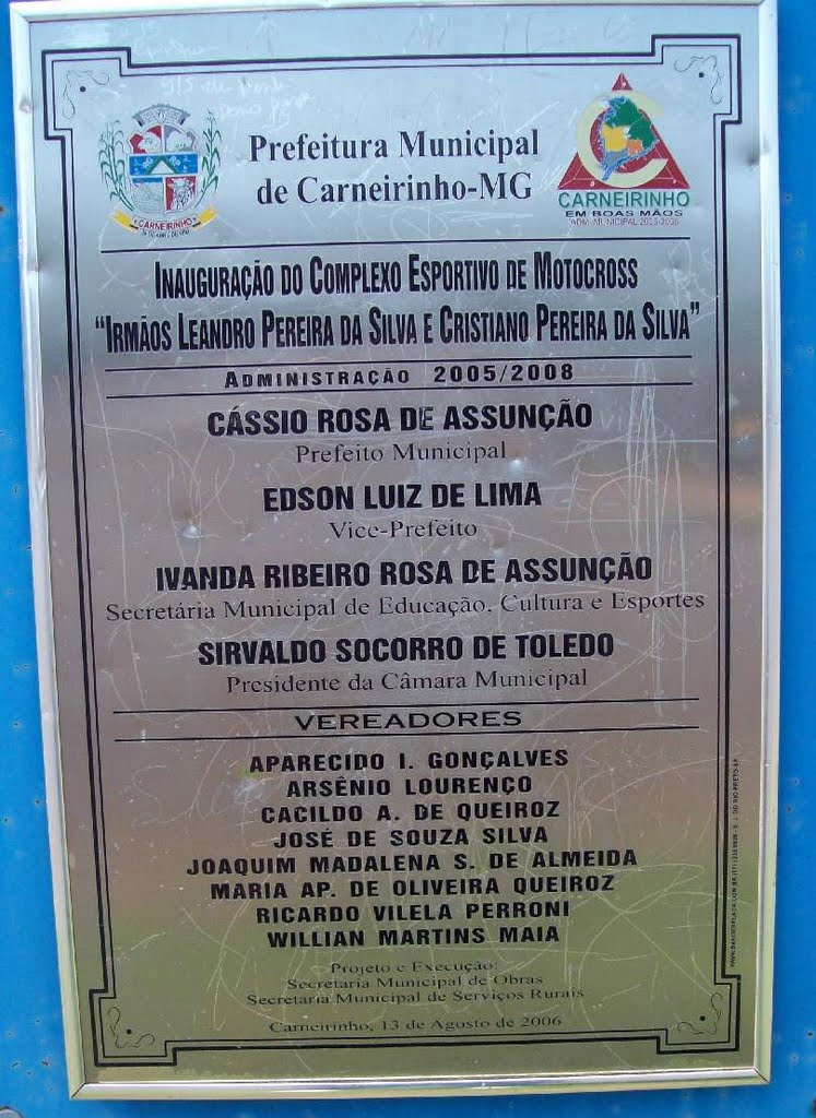 Pista de Motocross Irmãos Leandro Pereira da Silva e Cristiano Pereira da Silva. Carneirinho-MG. Outubro/2010. by Fernando Cunha